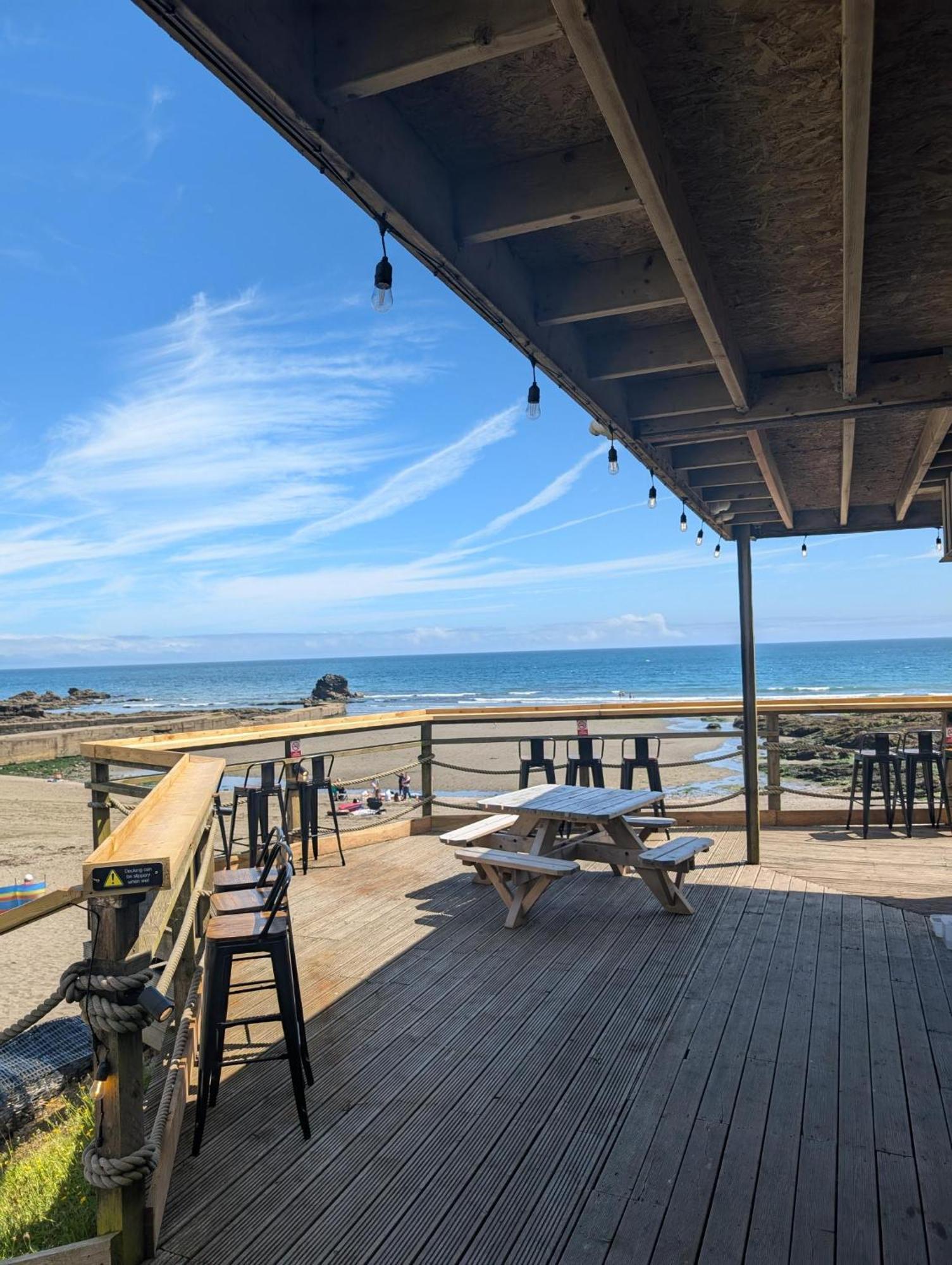 View - Luxury Sea View - Millendreath, Apartment
